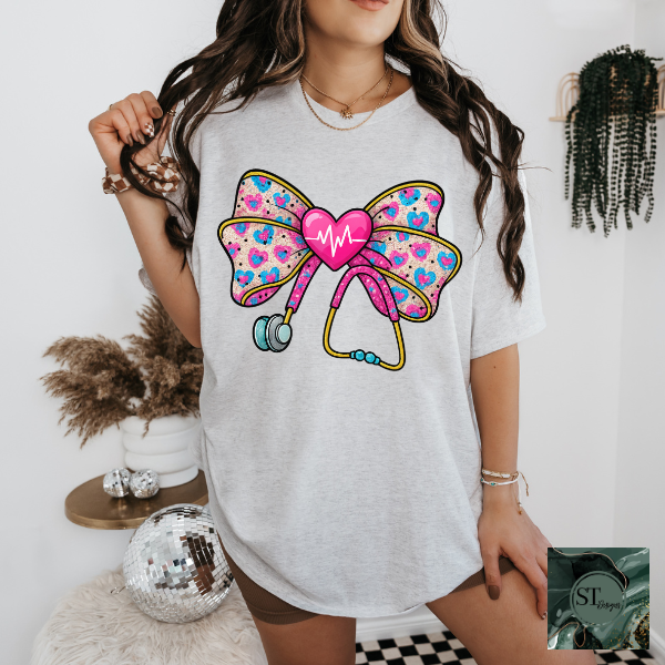 Heart bow stethoscope T-Shirt