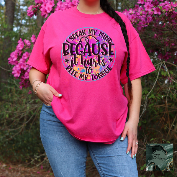 I speak my mind because it hurts to bite my tongue checkered T-Shirt