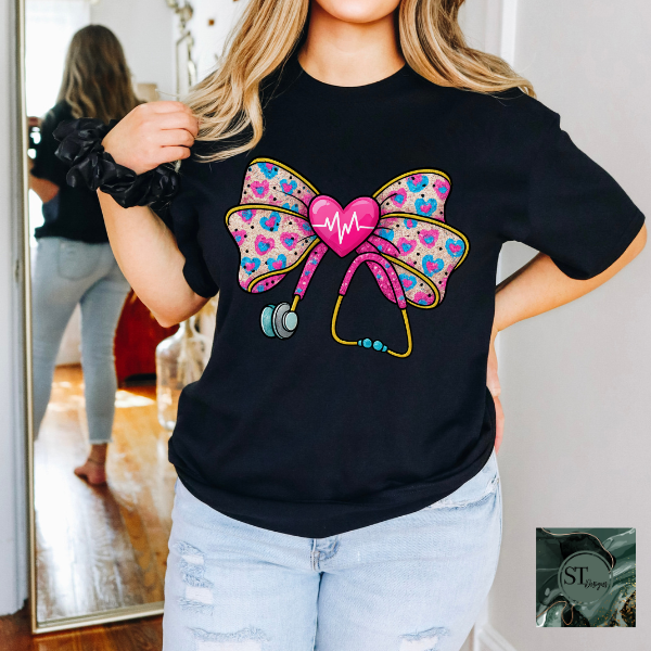Heart bow stethoscope T-Shirt