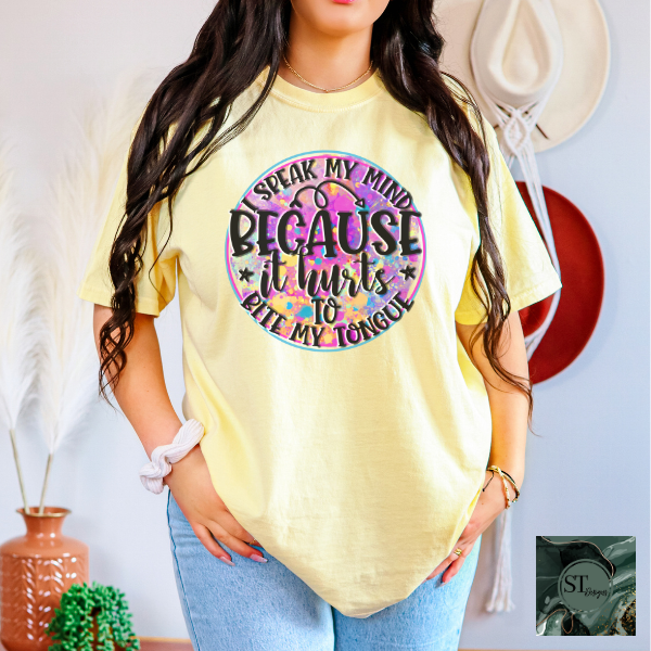 I speak my mind because it hurts to bite my tongue checkered T-Shirt